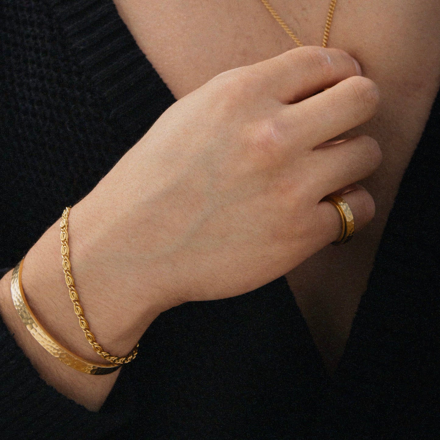 Brazalete Hilo Gold